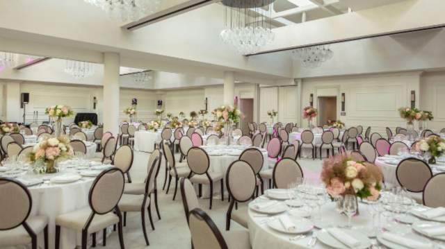 Salon du Grand Pavillon à Chantilly - Hôtel 4 étoiles Chantilly  